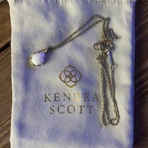 Kendra Scott necklace